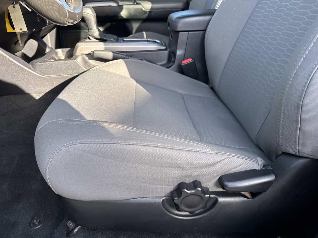 Used 2017 Toyota Tacoma SR5 w/ Tow Package image 20