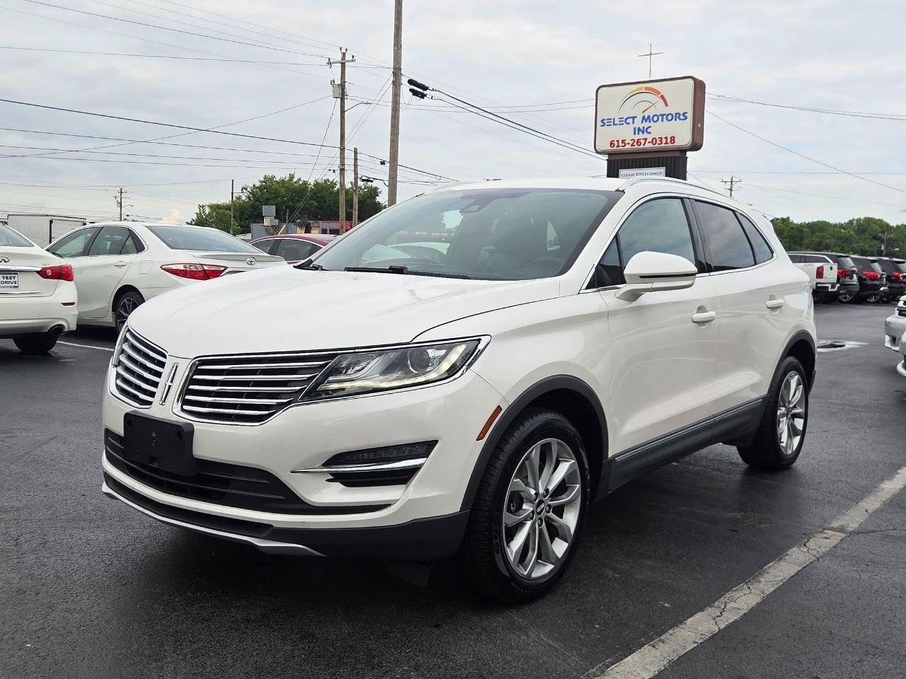 Used 2018 Lincoln MKC Select w/ Select Plus Package AWD/4WD image 2