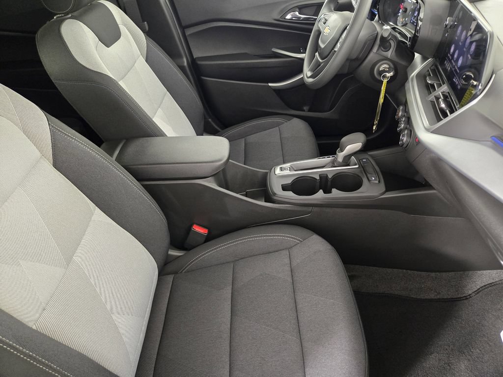 New 2026 Chevrolet Trax LS w/ Driver Confidence Package FWD image 15