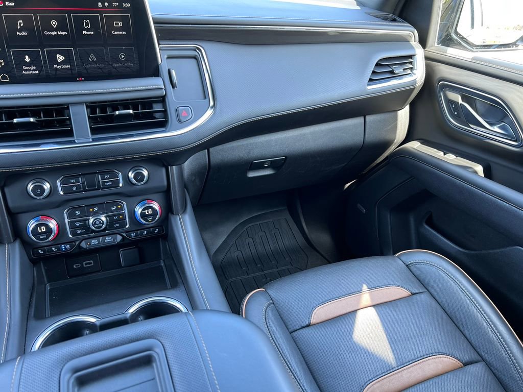 Used 2023 GMC Yukon XL AT4 w/ AT4 Premium Plus Package AWD/4WD image 36