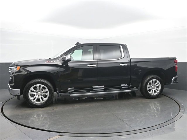 Used 2025 Chevrolet Silverado 1500 LTZ w/ LTZ Premium Package image 2