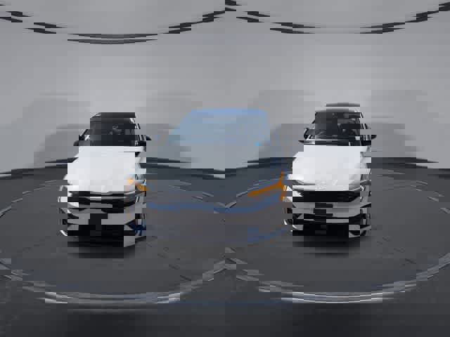 Used 2025 Kia K5 GT-Line w/ GT-Line Premium Package image 3