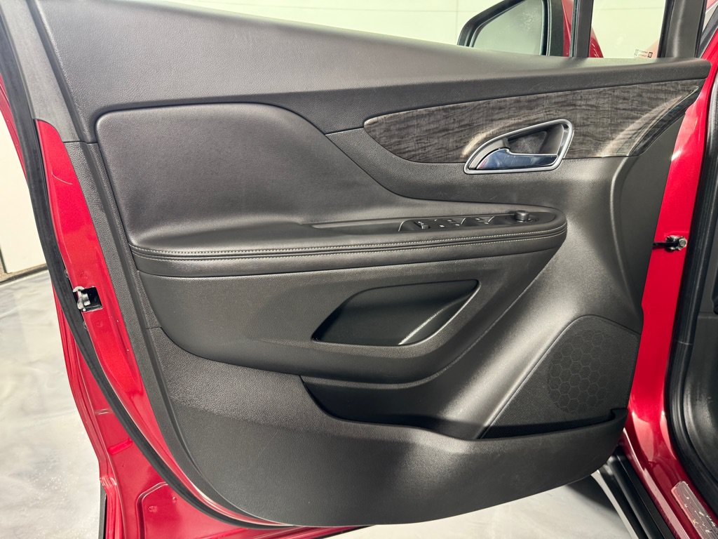 Used 2015 Buick Encore FWD image 10