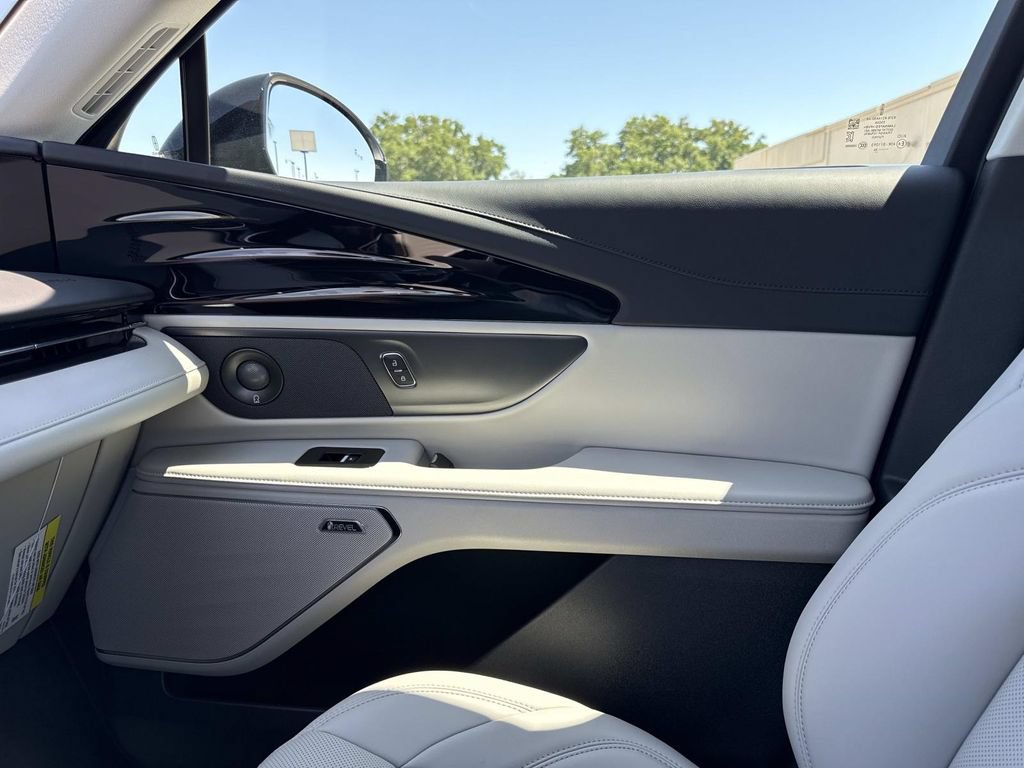 New 2026 Lincoln Nautilus Premier w/ Equipment Group 102A AWD/4WD image 22