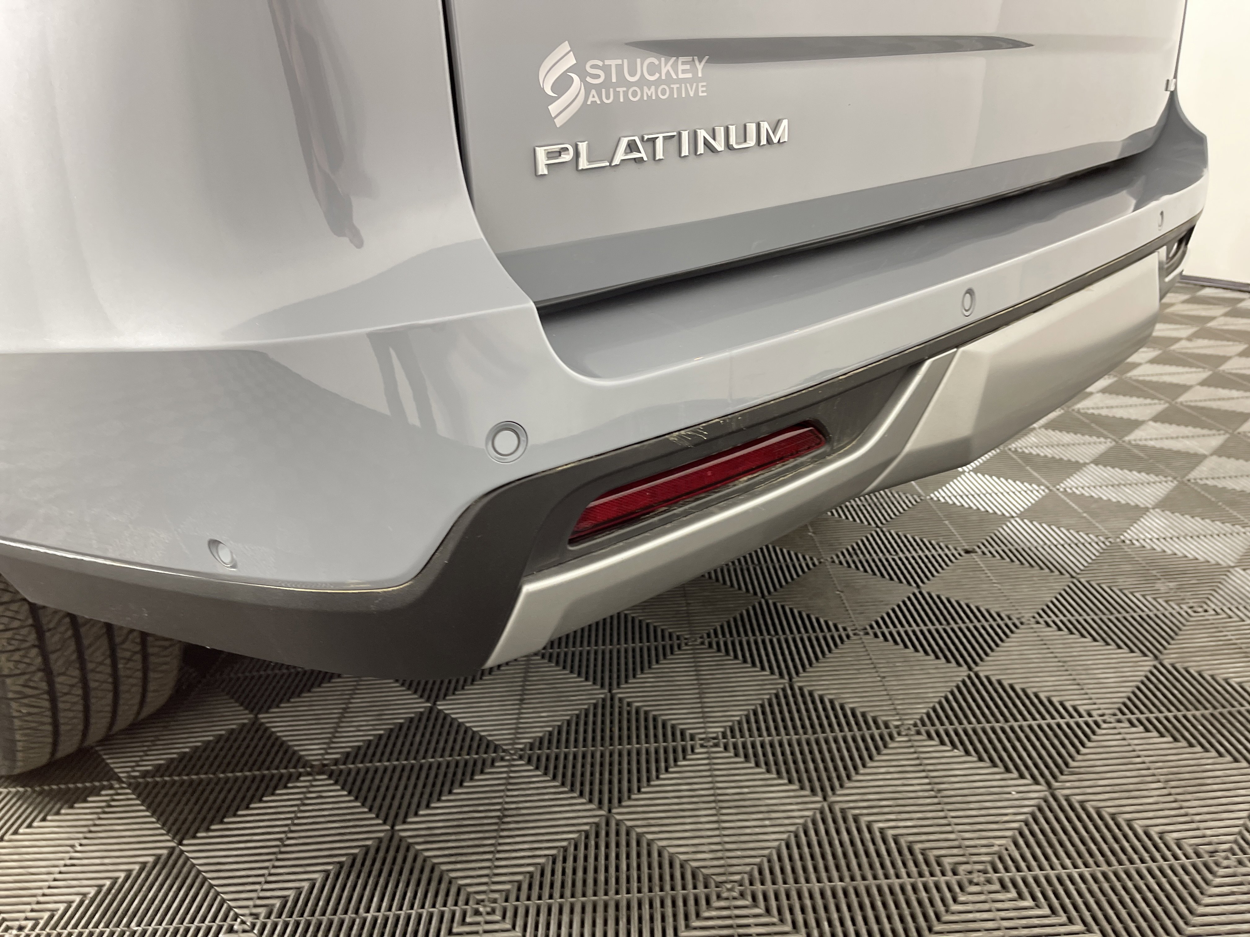 Used 2025 Ford Expedition Max Platinum image 7