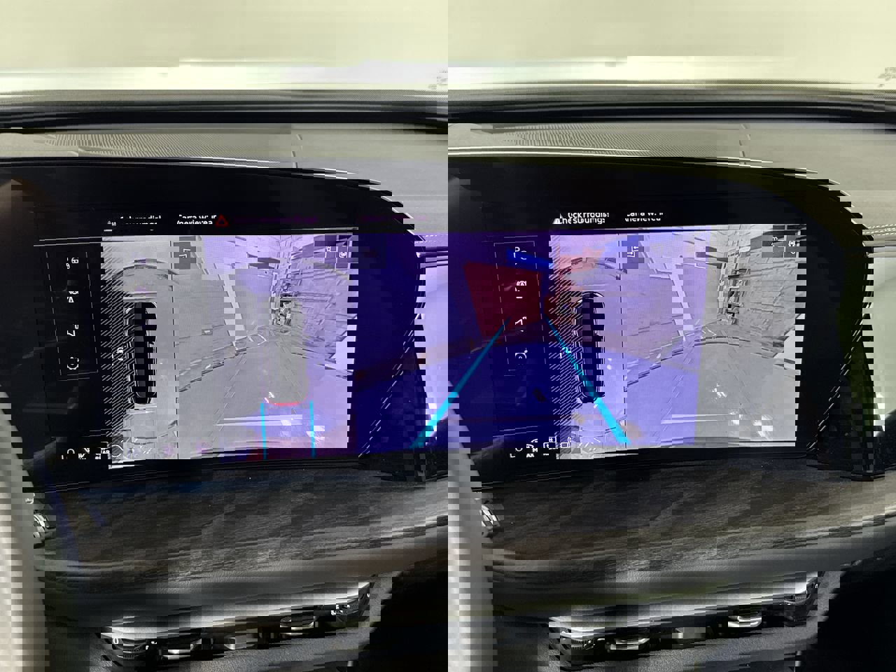 Used 2025 Audi Q5 Premium Plus w/ Premium Plus image 5