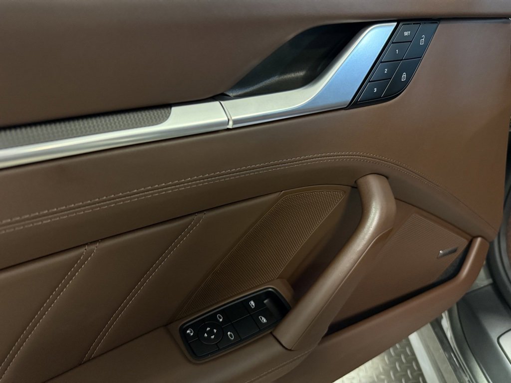 Used 2022 Porsche 911 Targa 4S image 8