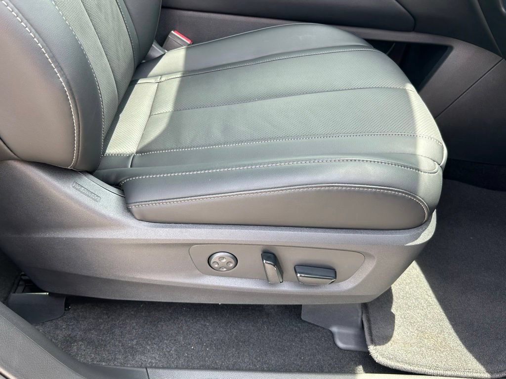 Used 2026 INFINITI QX60 Luxe w/ Cargo Package AWD/4WD image 48