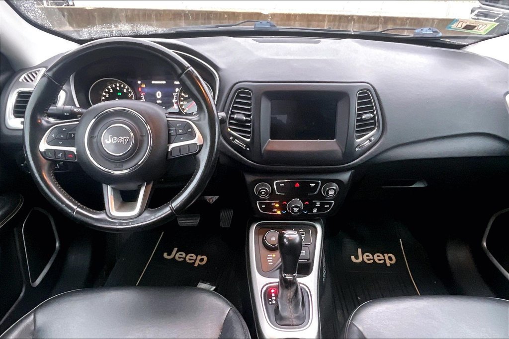 Used 2019 Jeep Compass Latitude w/ Popular Equipment Group AWD/4WD image 14
