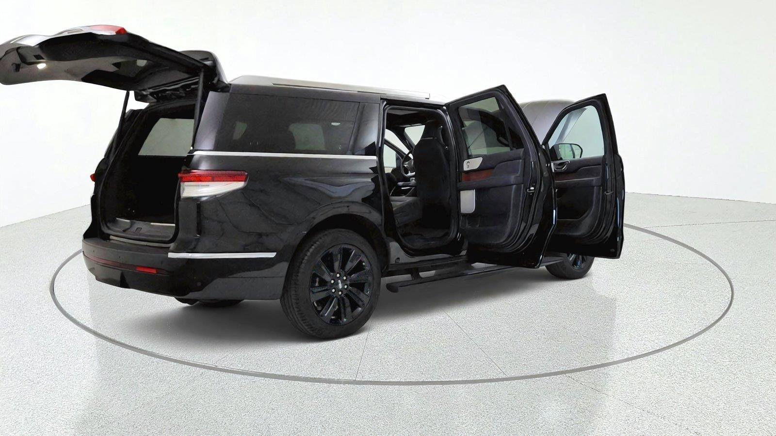 Used 2024 Lincoln Navigator L Reserve AWD/4WD image 36