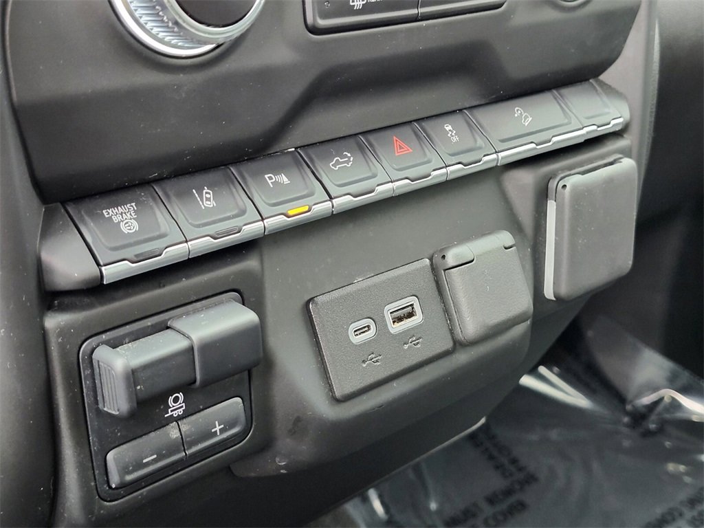 Used 2024 GMC Sierra 2500 Pro w/ 1SA Pro Safety Plus Package image 24