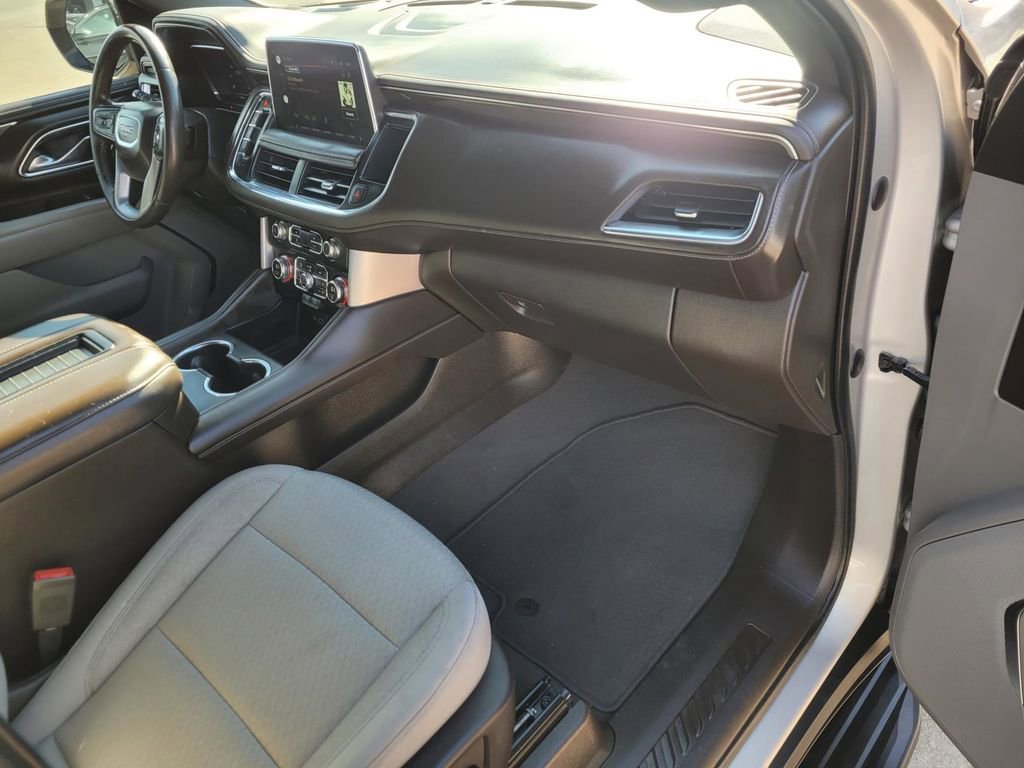 Used 2022 GMC Yukon XL SLE w/ Gmc Pro Safety Plus Package image 9