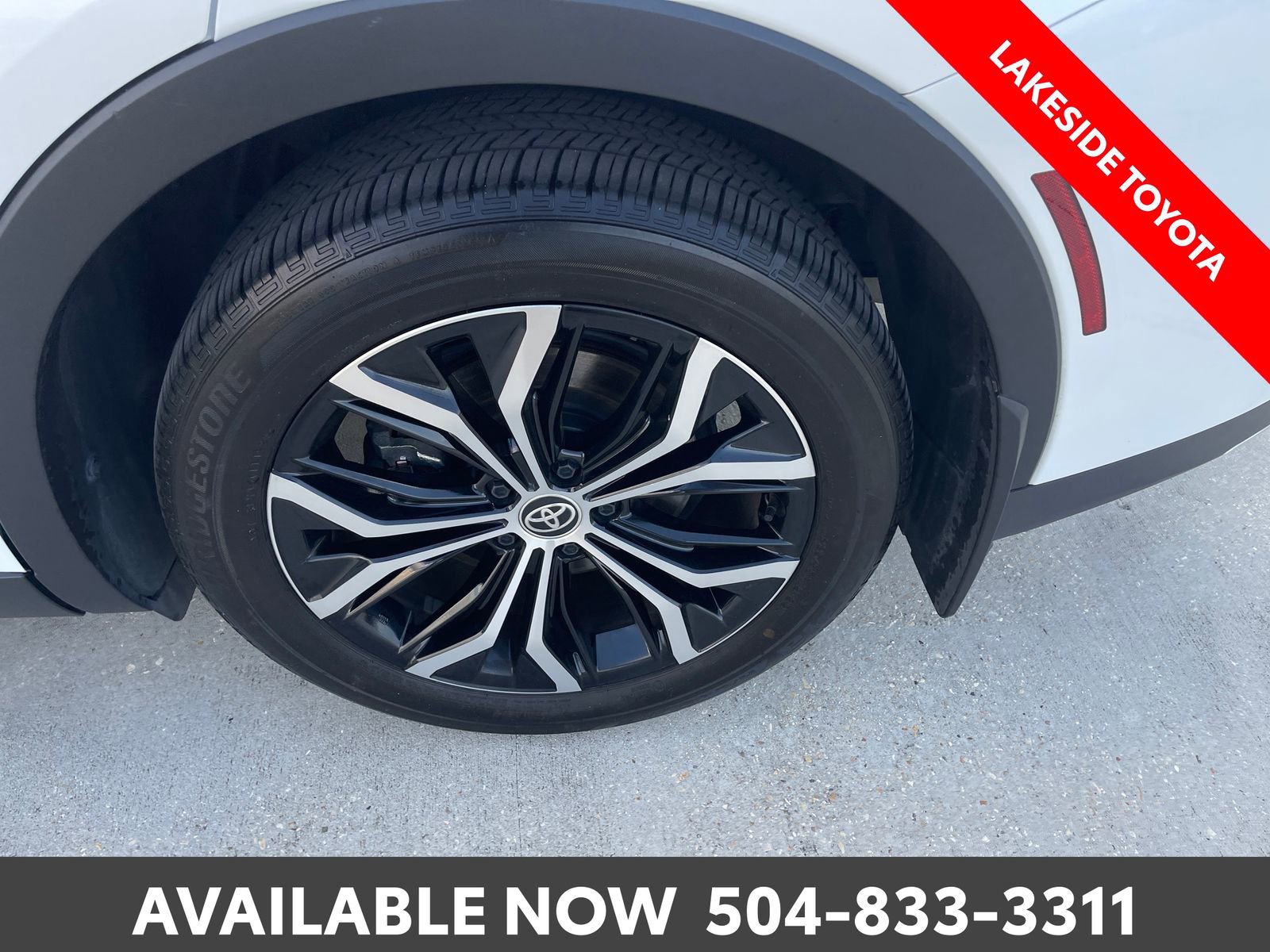 Used 2023 Toyota Crown Limited image 11