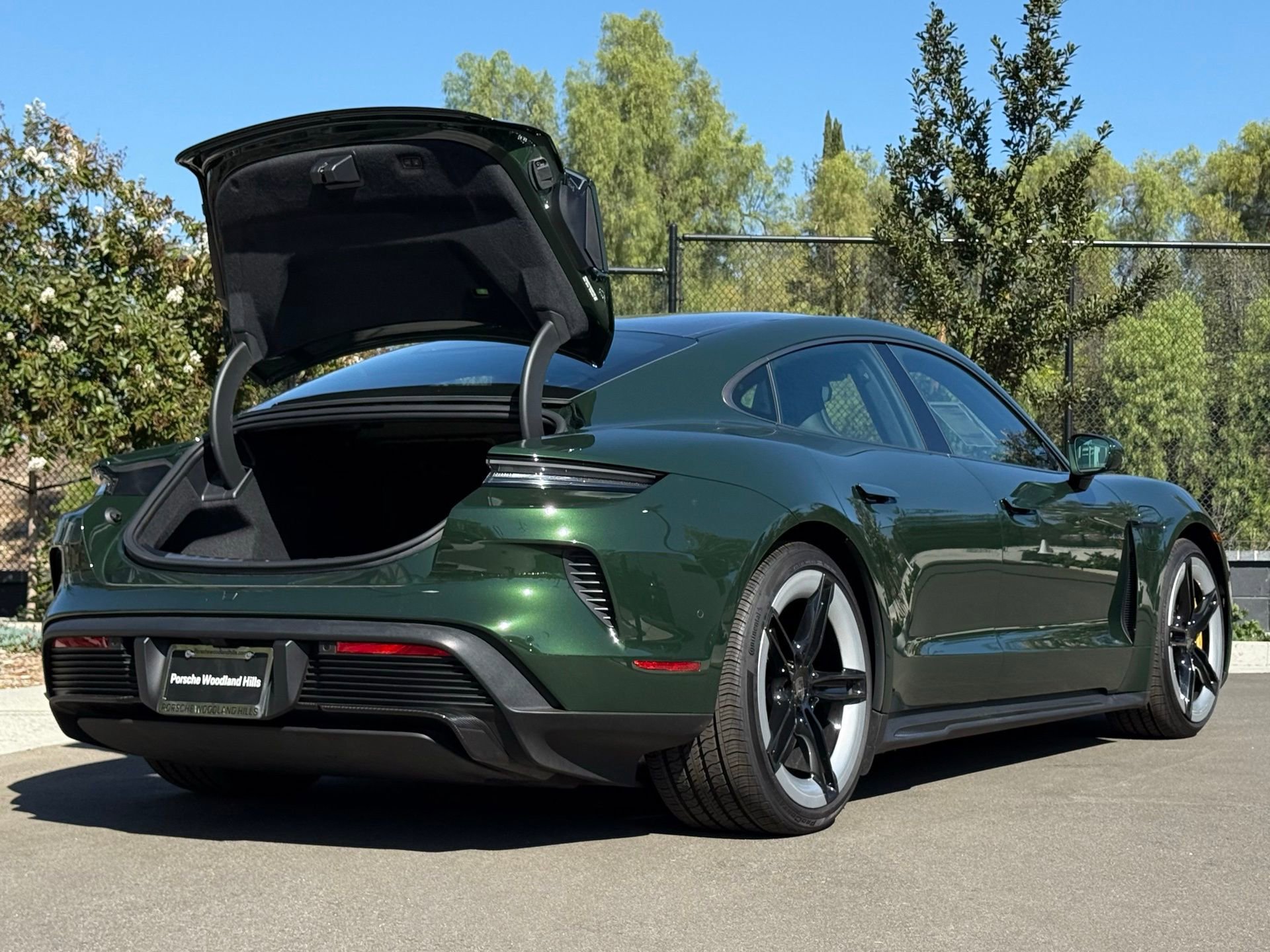 New 2025 Porsche Taycan Turbo S AWD/4WD image 34