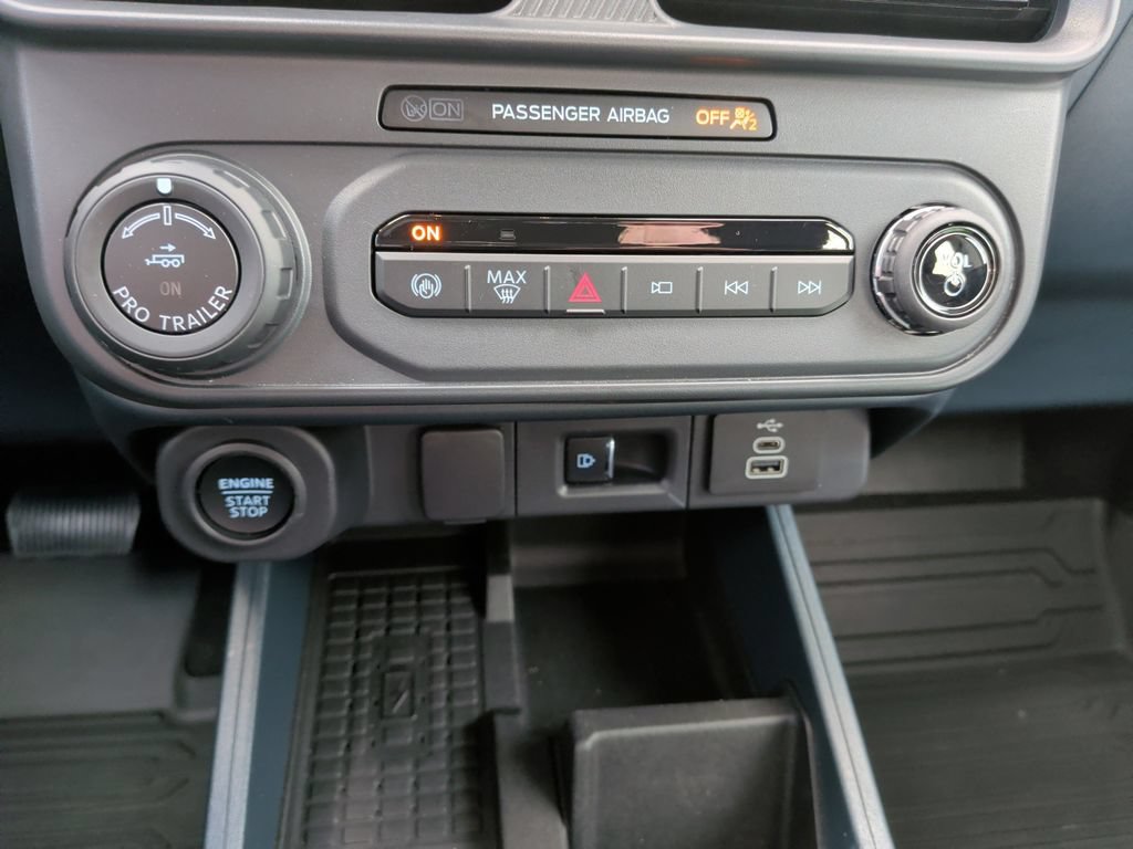 Used 2025 Ford Maverick Lobo AWD/4WD image 21