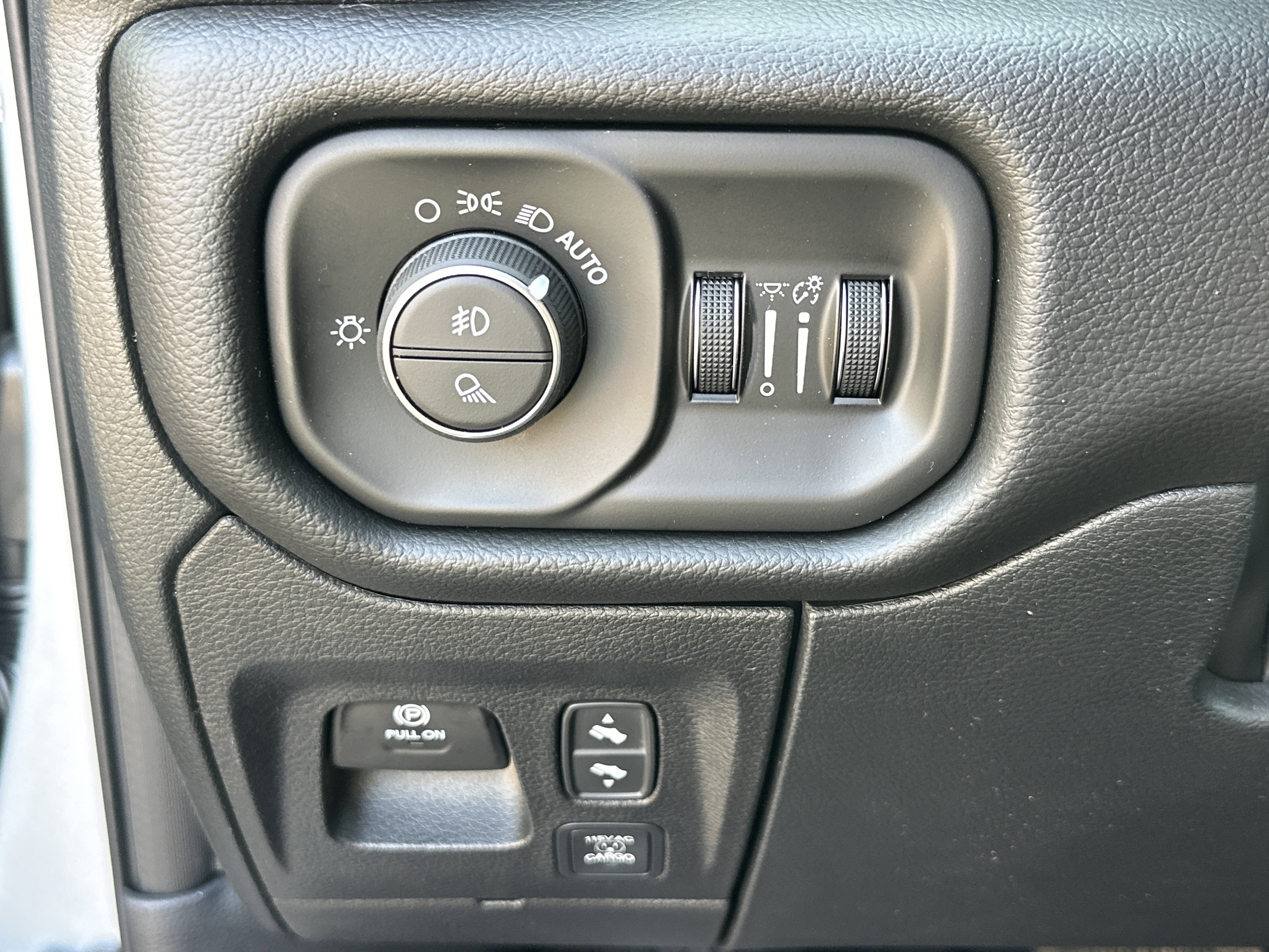 New 2026 RAM 1500 Rebel w/ Rebel Level 2 Equipment Group AWD/4WD image 13
