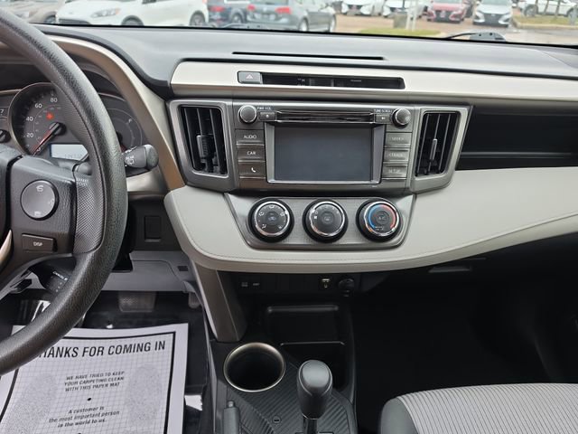 Used 2014 Toyota RAV4 LE AWD/4WD image 17