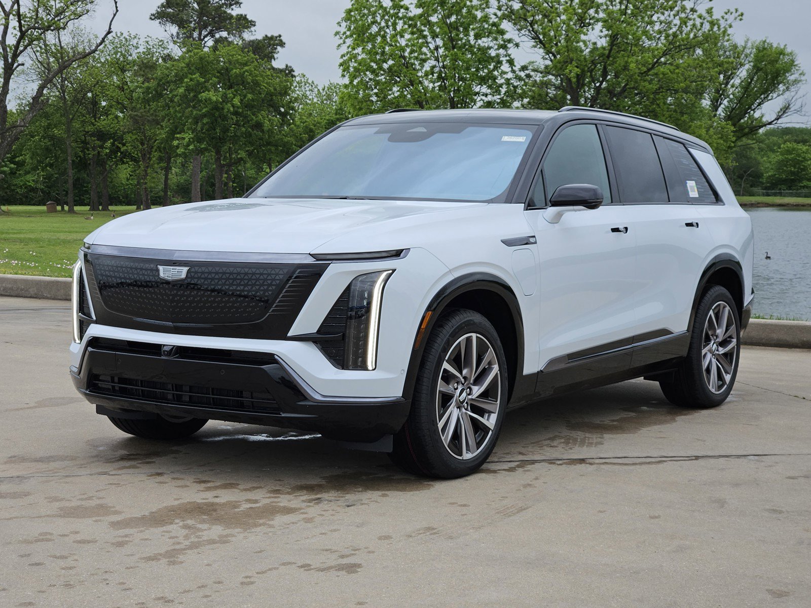 New 2026 Cadillac Vistiq Sport AWD/4WD image 2