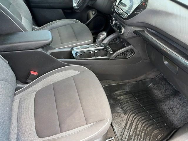 Used 2023 Chevrolet TrailBlazer LT w/ Sun and Liftgate Package AWD/4WD image 38