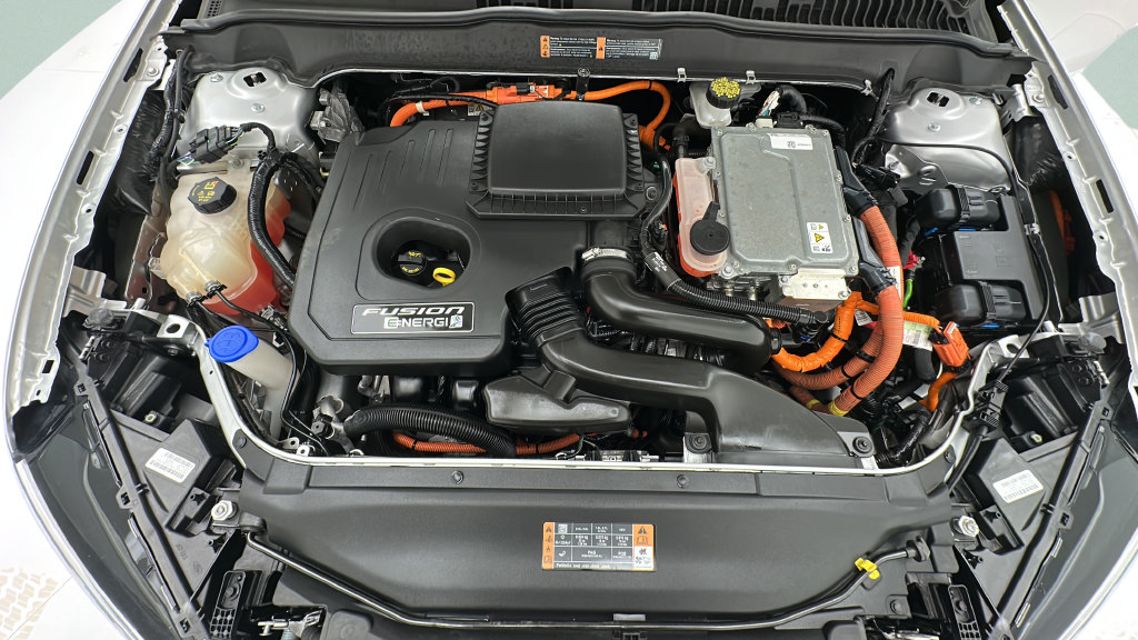 Used 2019 Ford Fusion Energi Titanium FWD image 22