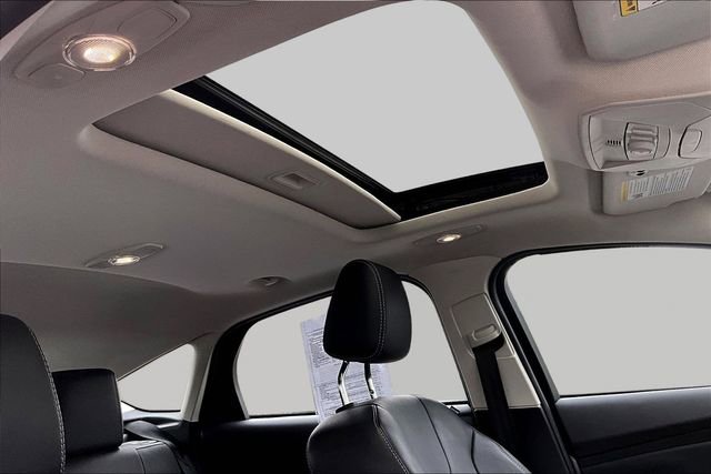 Used 2012 Ford Focus Titanium FWD image 27