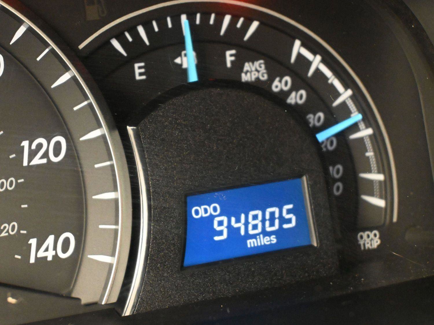 Used 2015 Toyota Camry LE FWD image 3