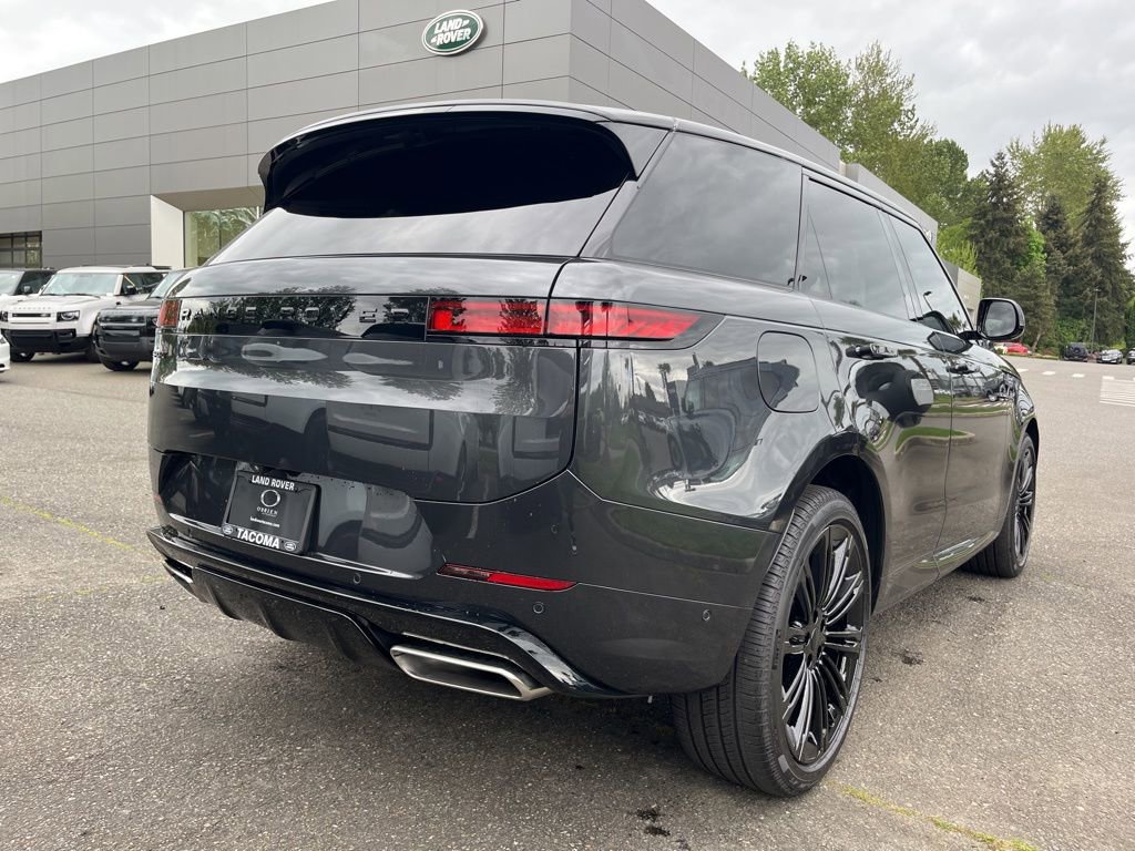 New 2026 Land Rover Range Rover Sport Dynamic SE AWD/4WD image 7