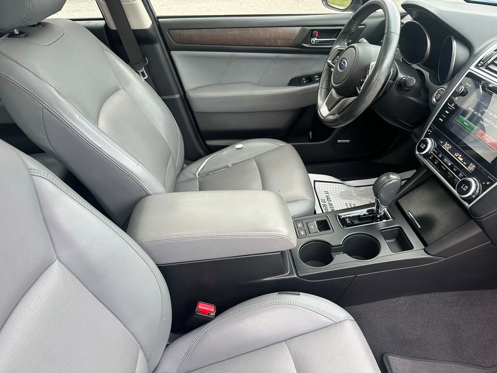 Used 2018 Subaru Outback 2.5i Limited image 17