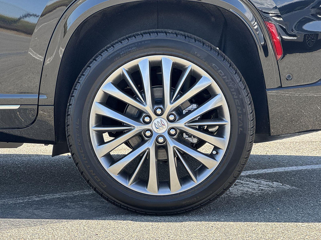 New 2026 Buick Enclave Avenir w/ Super Cruise Package AWD/4WD image 32