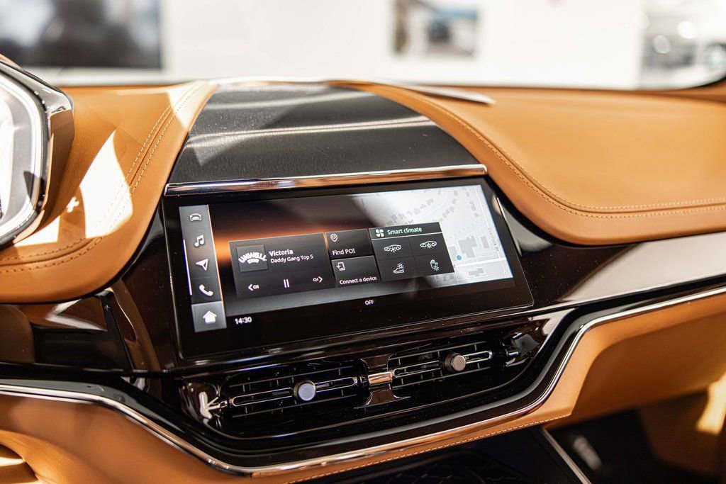 New 2026 Aston Martin DBX 707 AWD/4WD image 28
