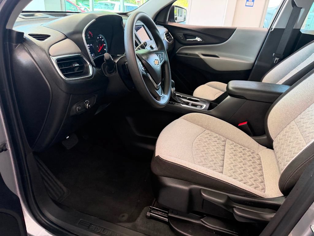 Certified 2024 Chevrolet Equinox LS w/ Driver Confidence II Package FWD image 11