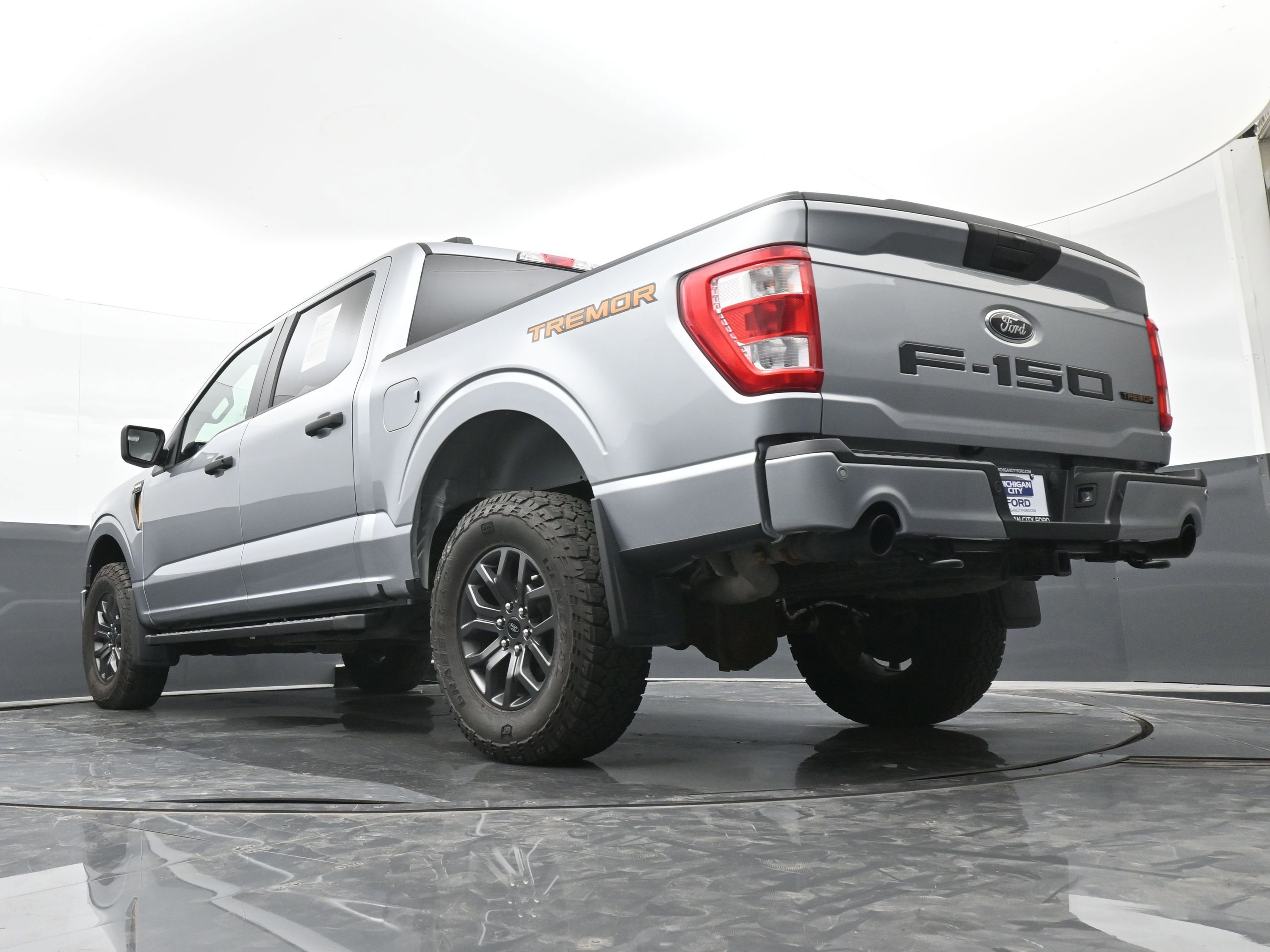 Used 2022 Ford F150 Tremor w/ Trailer Tow Package image 41