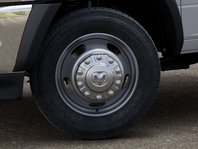 New 2026 RAM 5500 Tradesman w/ Chrome Appearance Group AWD/4WD image 9