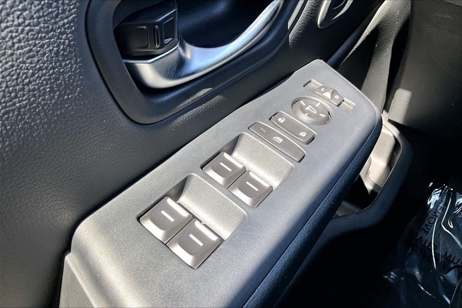 Used 2024 Honda Pilot Touring image 34