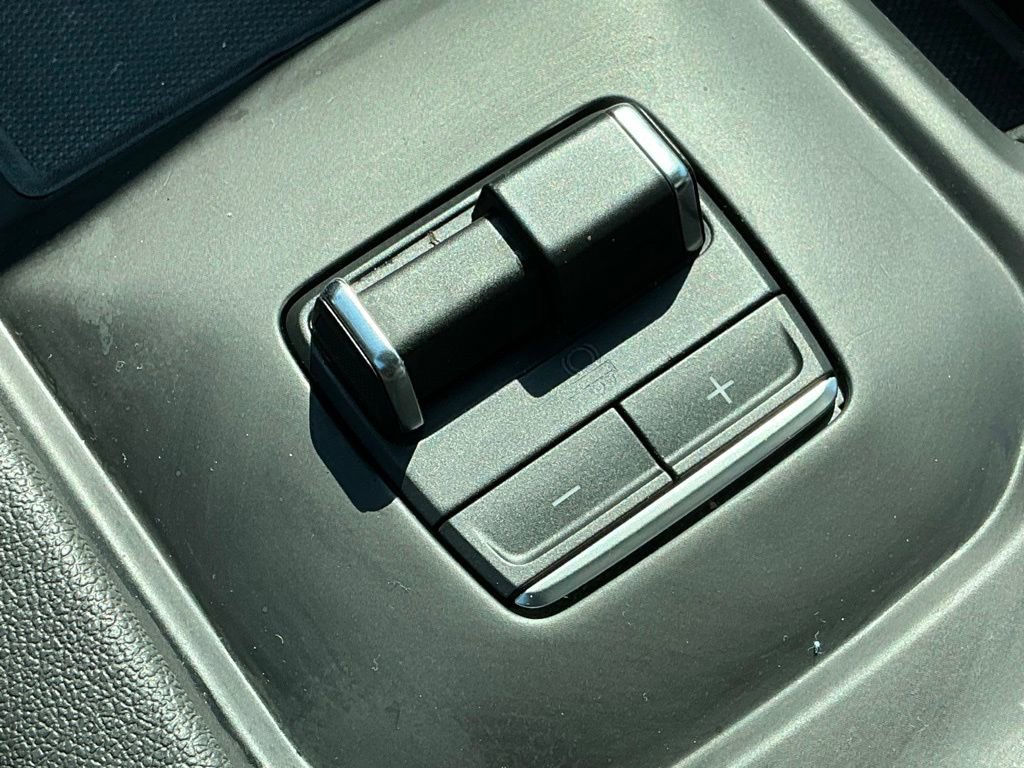 Used 2025 GMC Sierra 2500 AT4 w/ AT4 Premium Plus Package image 46