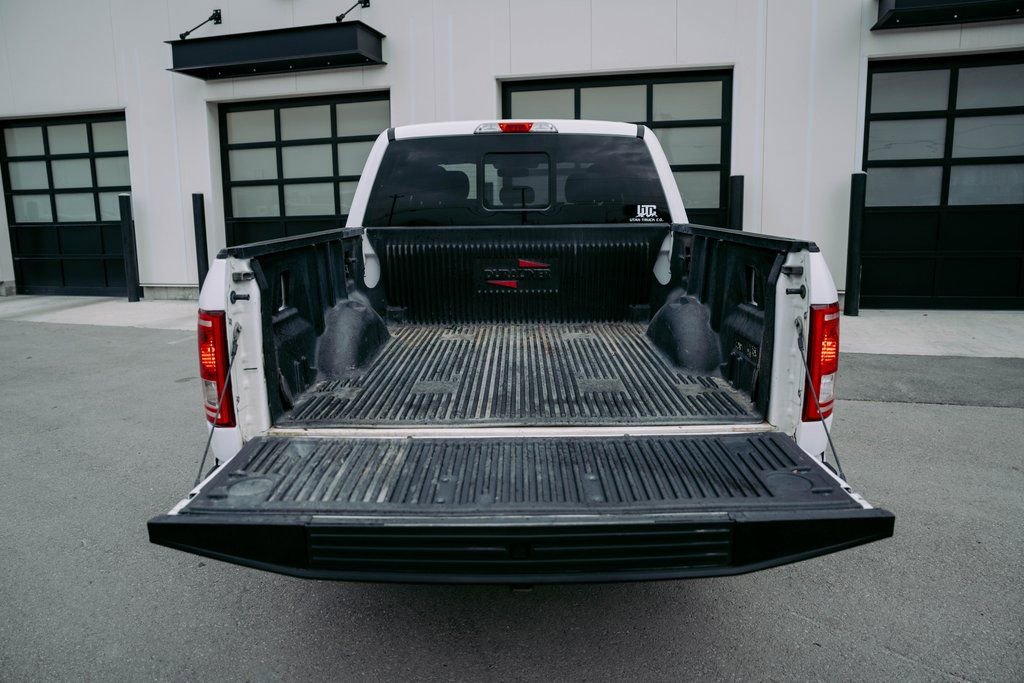 Used 2017 Ford F150 Lariat image 10