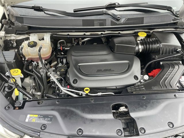 Used 2021 Chrysler Pacifica Touring-L w/ Premium & Safety Sphere Group image 30