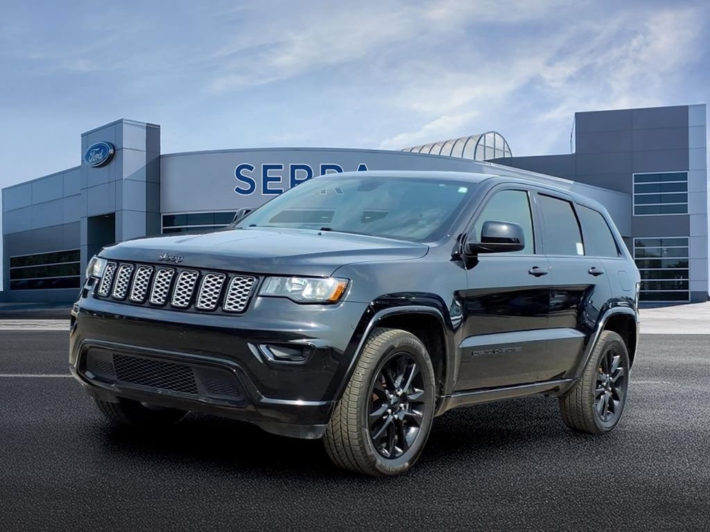 Used 2021 Jeep Grand Cherokee Laredo X AWD/4WD image 1