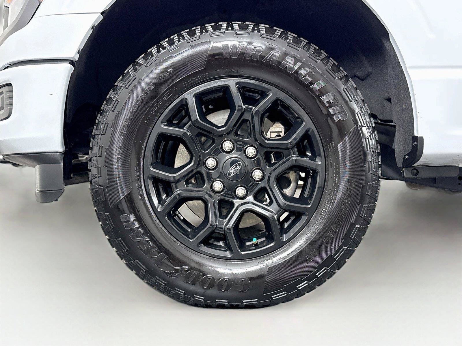 Used 2025 Ford F150 STX AWD/4WD image 39