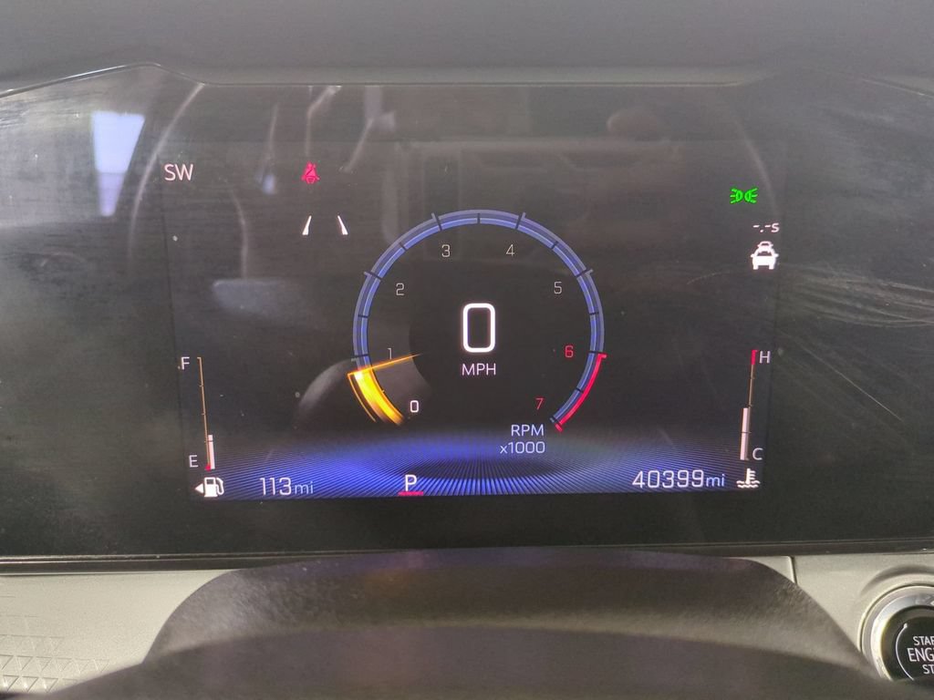 Used 2025 Chevrolet Trax LT FWD image 38