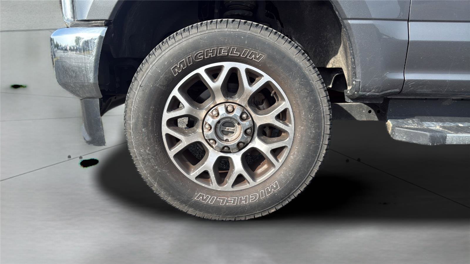 Used 2021 Ford F250 Lariat w/ Lariat Value Package AWD/4WD image 9