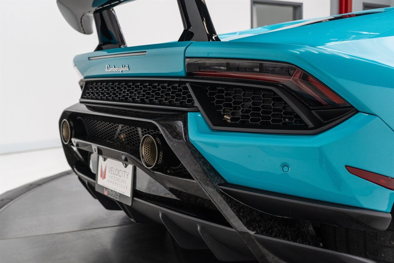 Used 2019 Lamborghini Huracan Performante AWD/4WD image 31