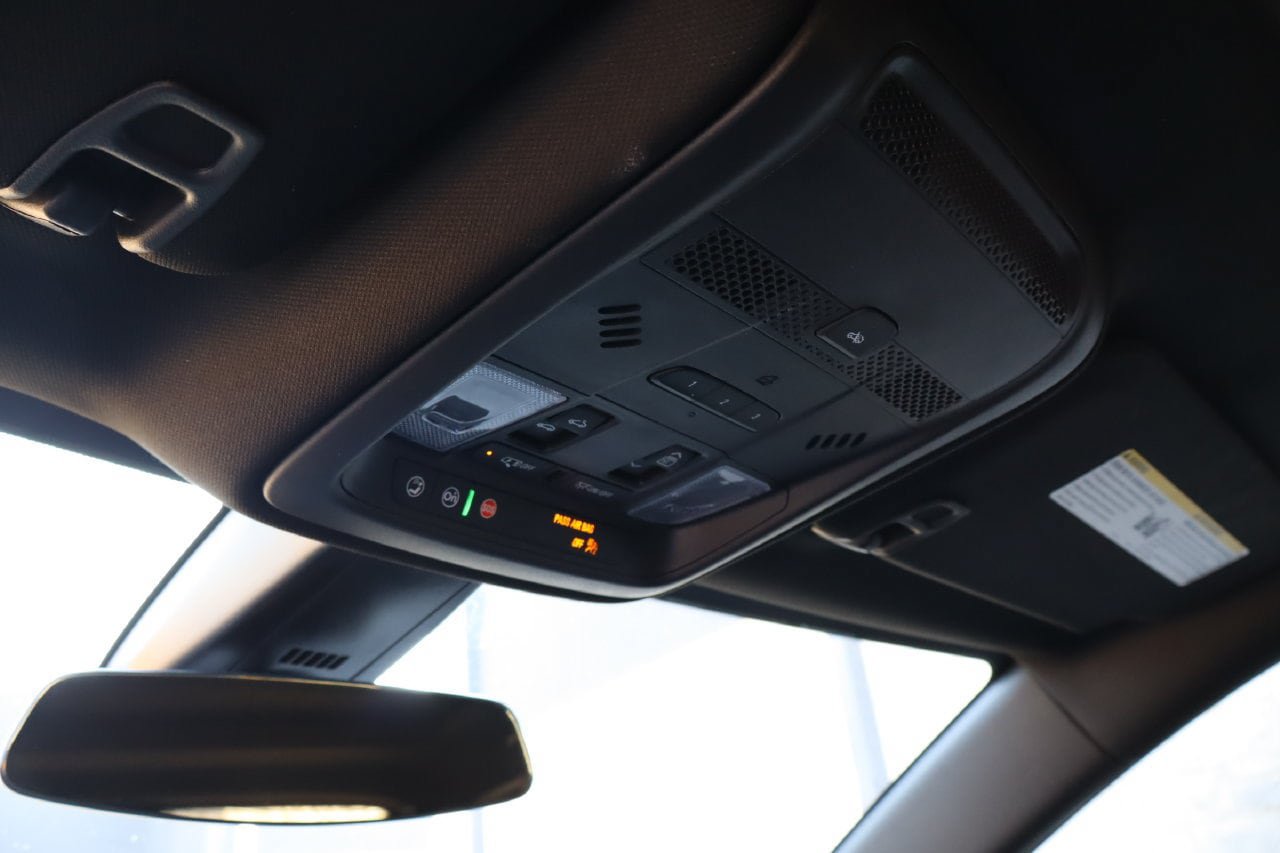 Used 2025 Cadillac XT5 Premium Luxury FWD image 29