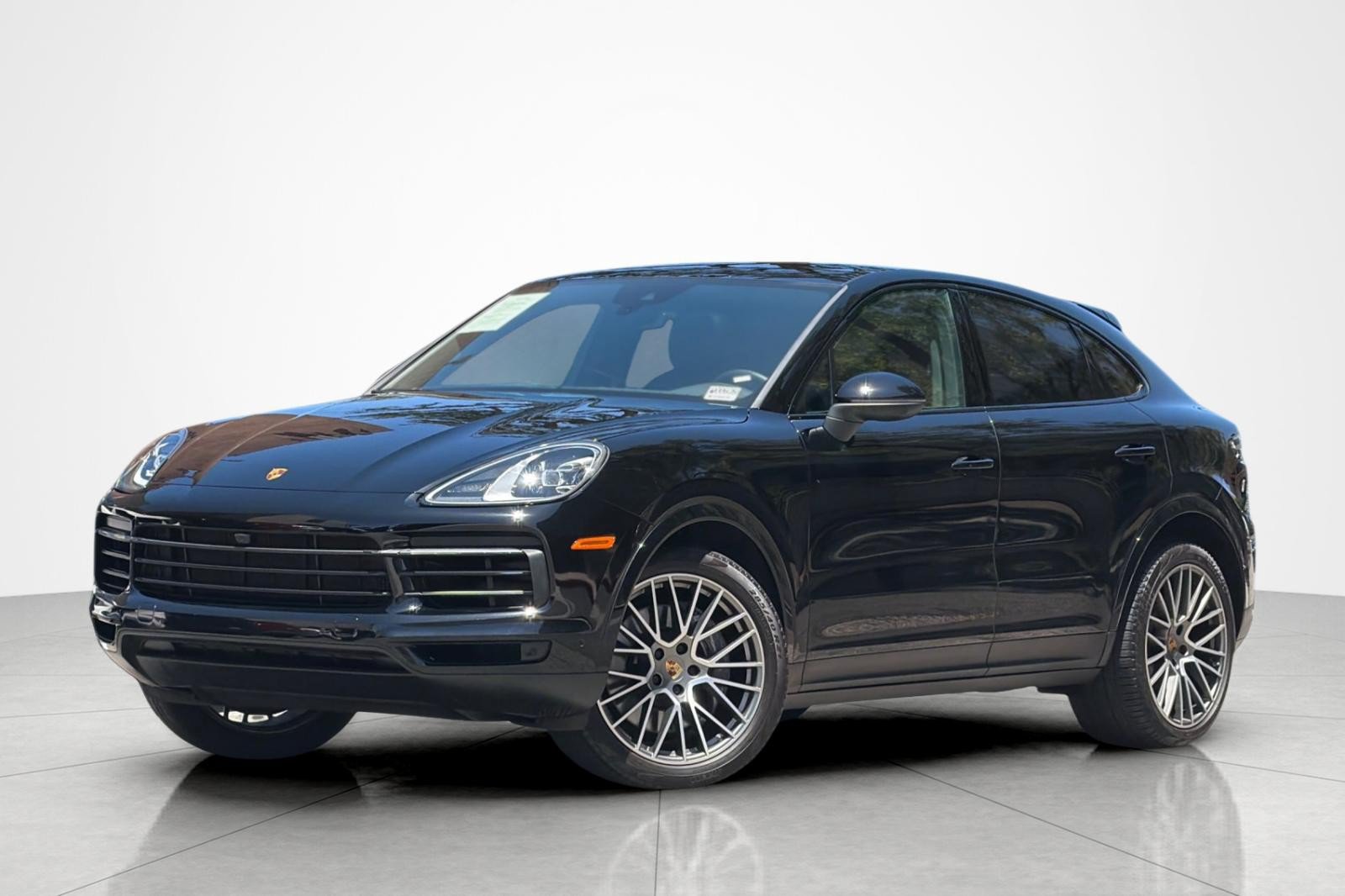 Used 2023 Porsche Cayenne Platinum Edition w/ Towing Package w/o Tow Ball