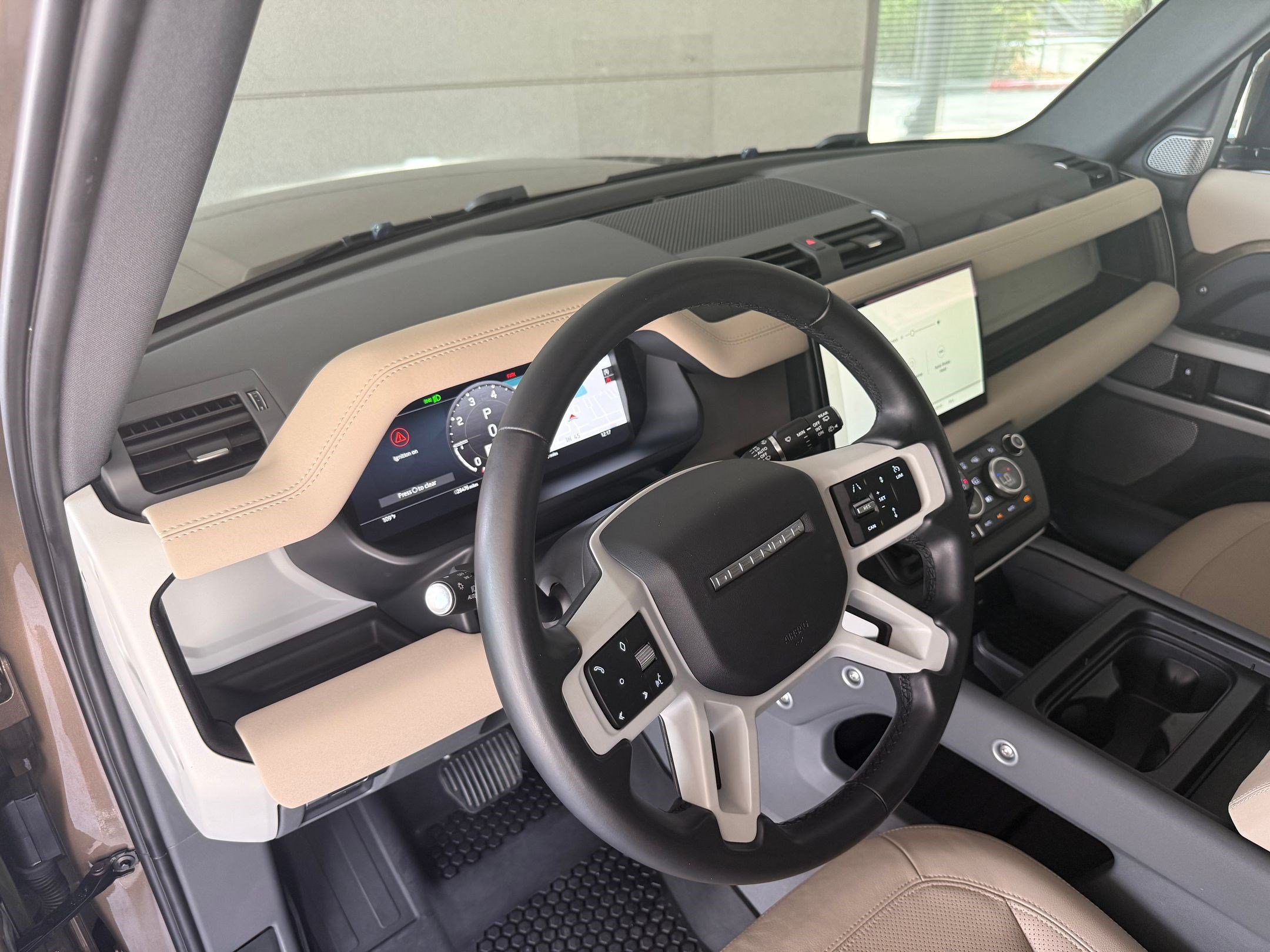 Used 2023 Land Rover Defender 130 S AWD/4WD image 4