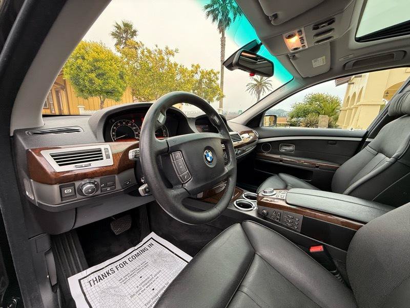 Used 2006 BMW 750i RWD image 33