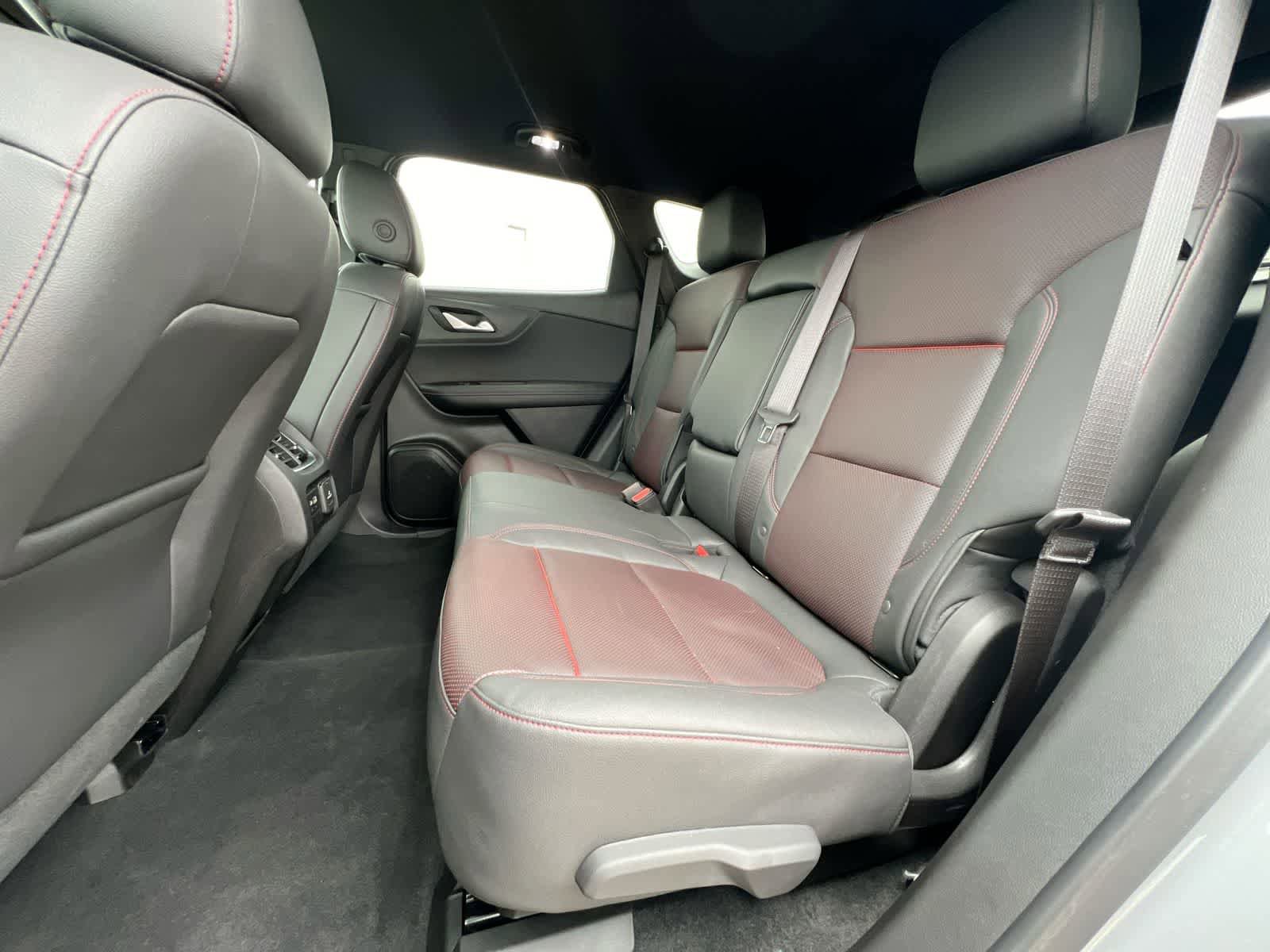 Used 2025 Chevrolet Blazer RS image 19