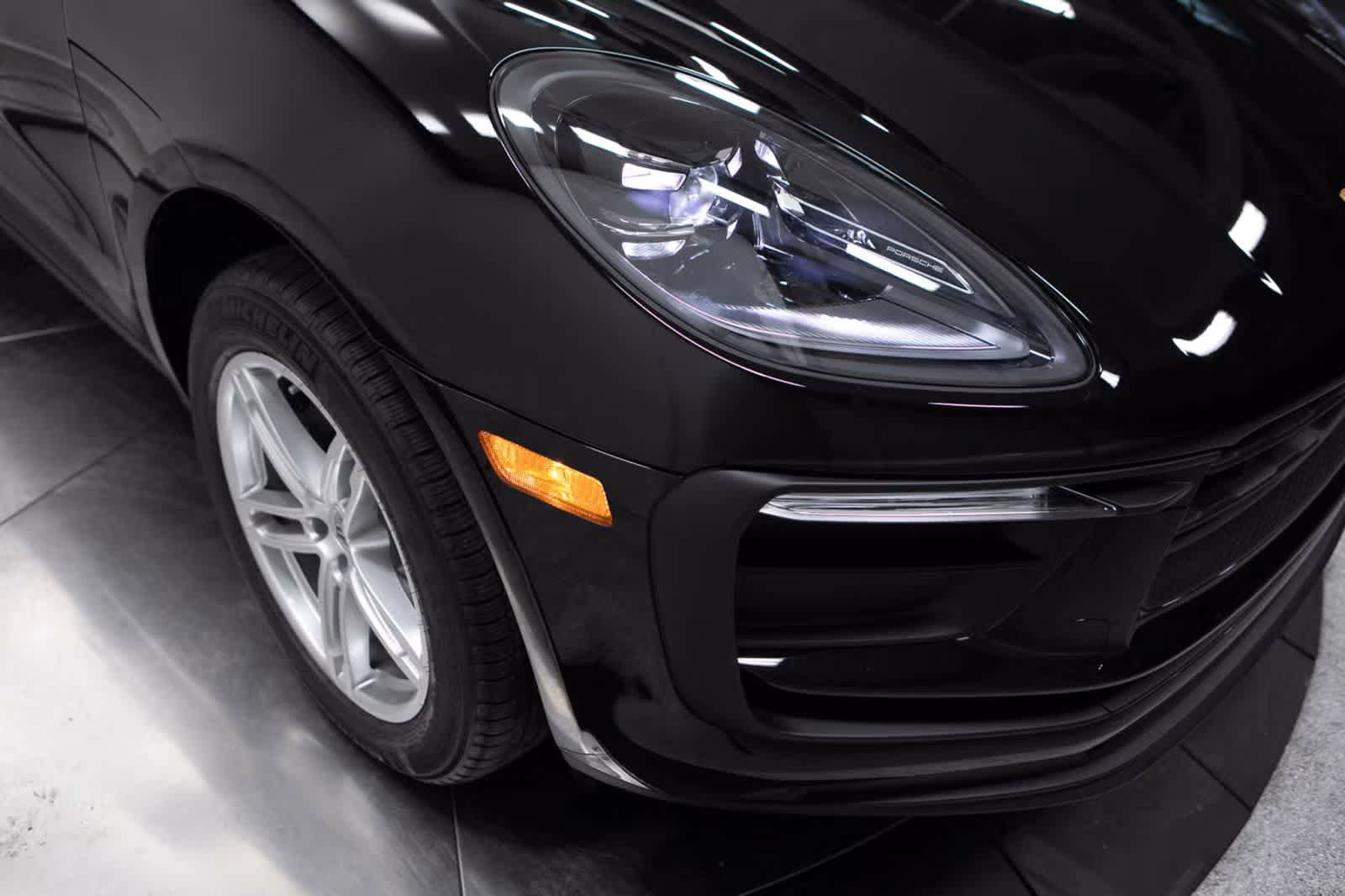 Certified 2026 Porsche Macan AWD/4WD image 12