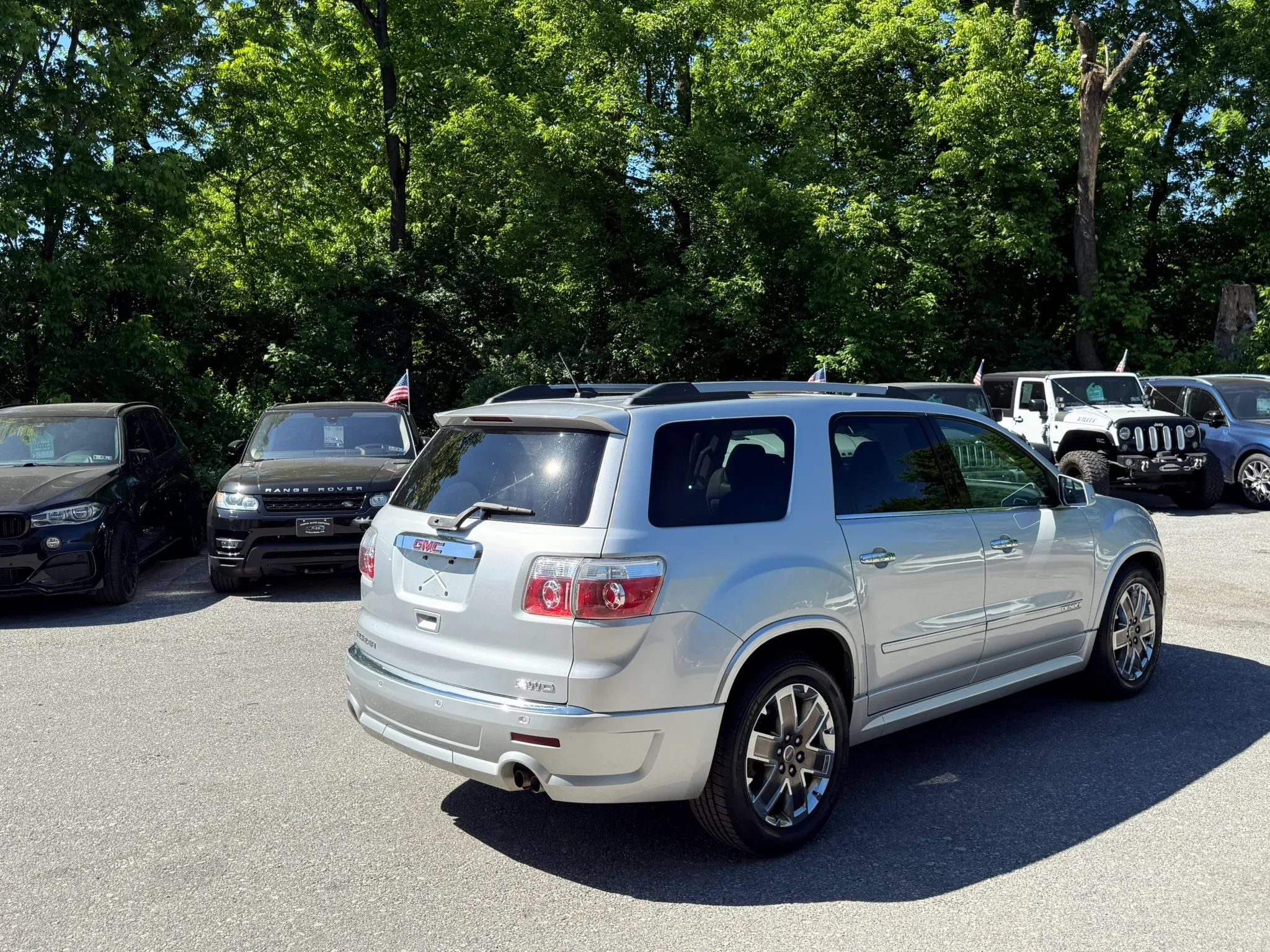 Used 2011 GMC Acadia Denali AWD/4WD image 7