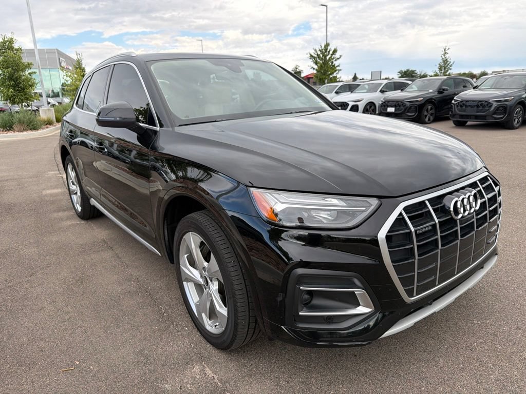 Used 2021 Audi Q5 2.0T Premium Plus w/ Premium Plus Package AWD/4WD image 3